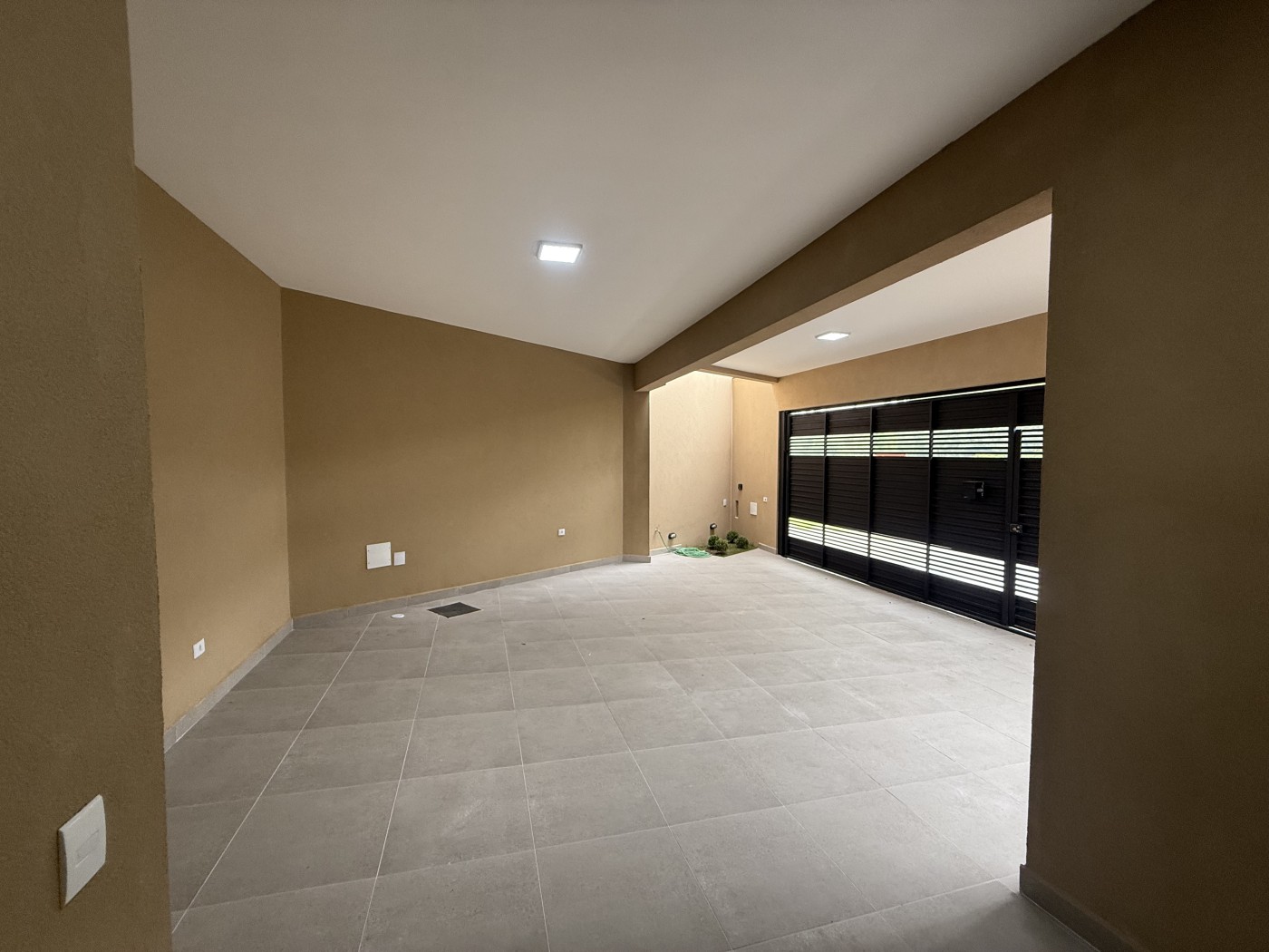 Casa à venda com 3 quartos, 200m² - Foto 4