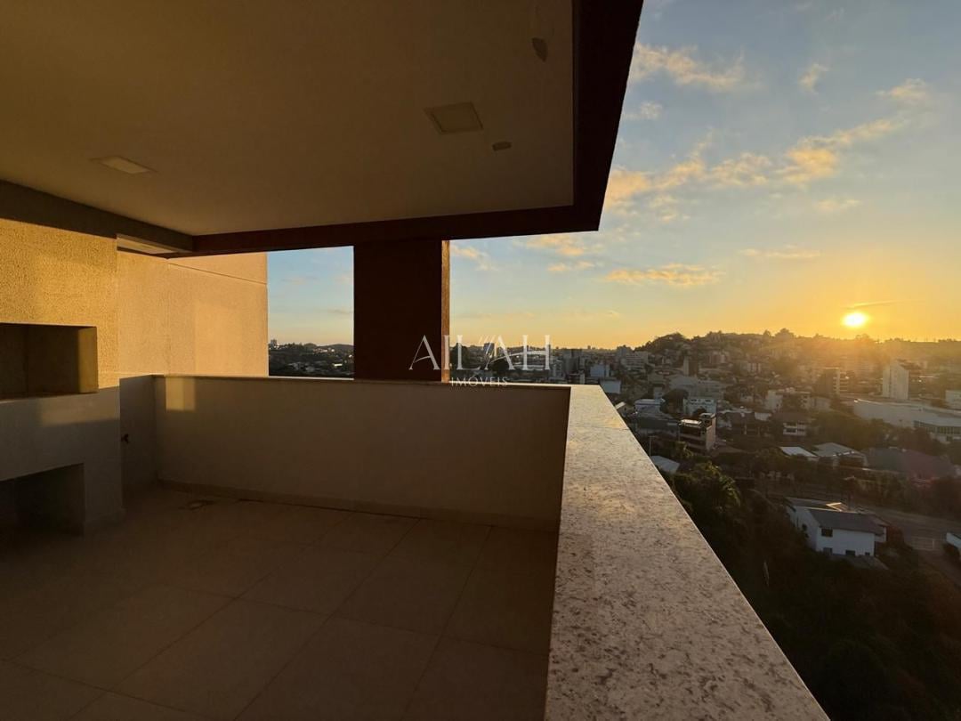 Apartamento à venda com 3 quartos, 123m² - Foto 4