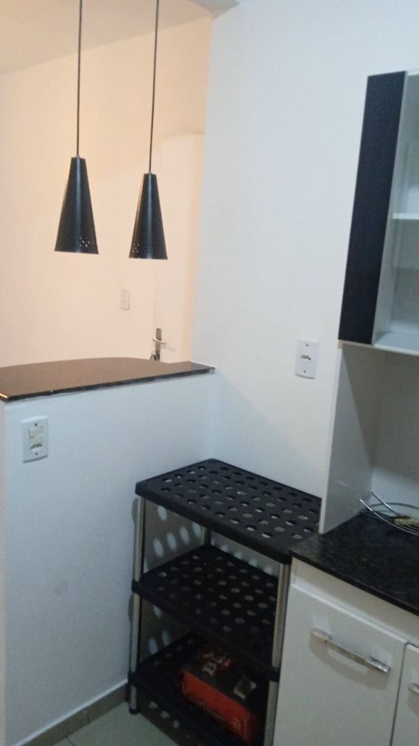 Apartamento para alugar com 2 quartos, 40m² - Foto 6