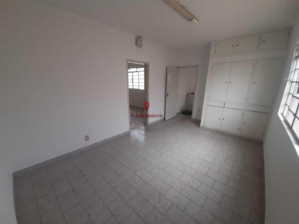 Casa para alugar com 6 quartos, 380m² - Foto 30