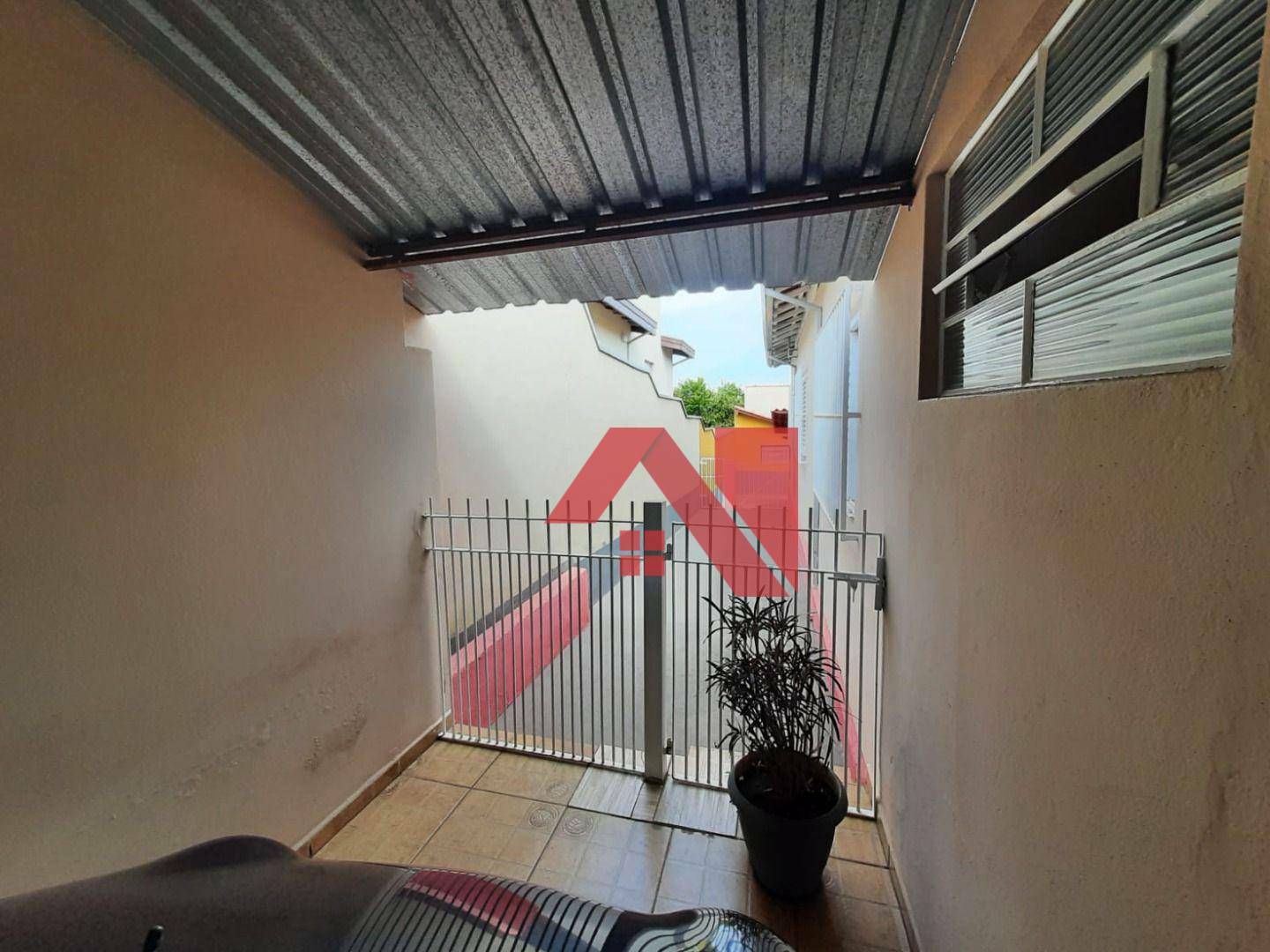 Casa à venda com 3 quartos, 176m² - Foto 6