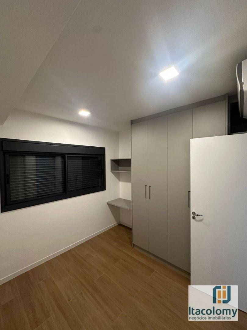 Apartamento para alugar com 3 quartos, 124m² - Foto 11