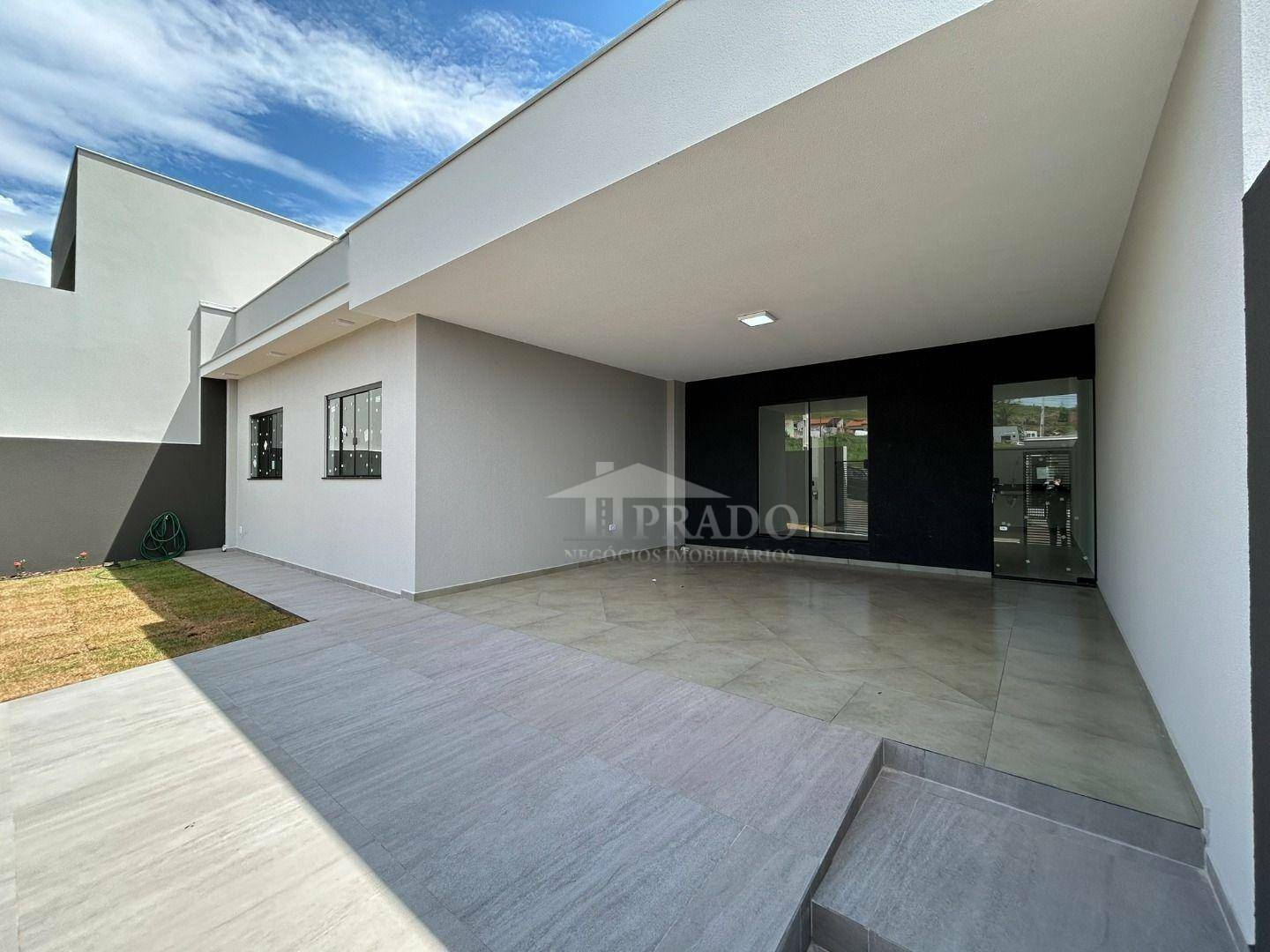 Casa à venda com 3 quartos, 110m² - Foto 4