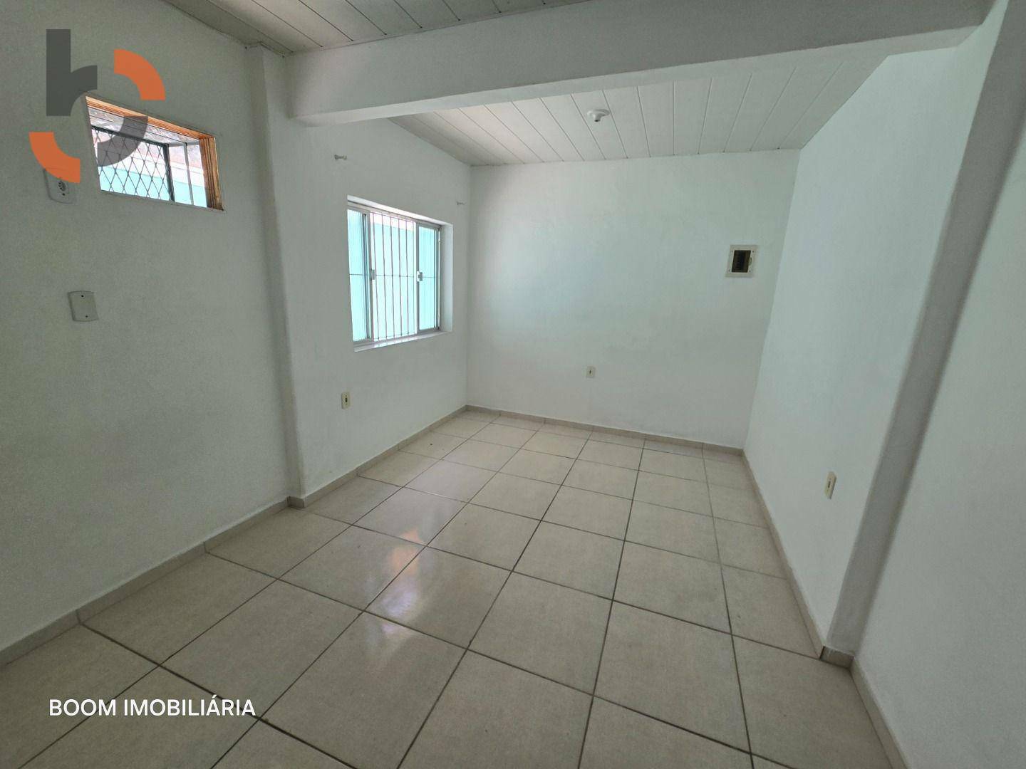 Casa para alugar com 1 quarto, 60m² - Foto 9