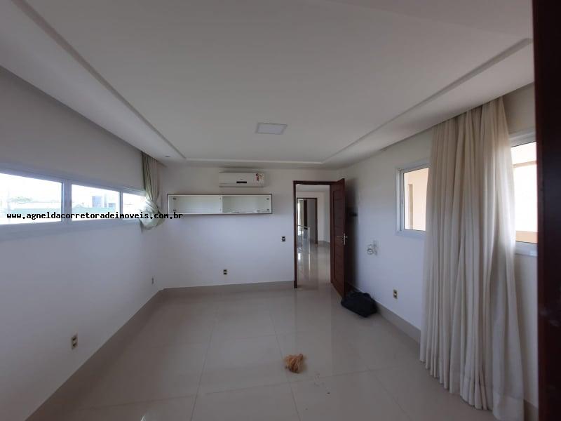 Casa de Condomínio à venda com 5 quartos, 320m² - Foto 20