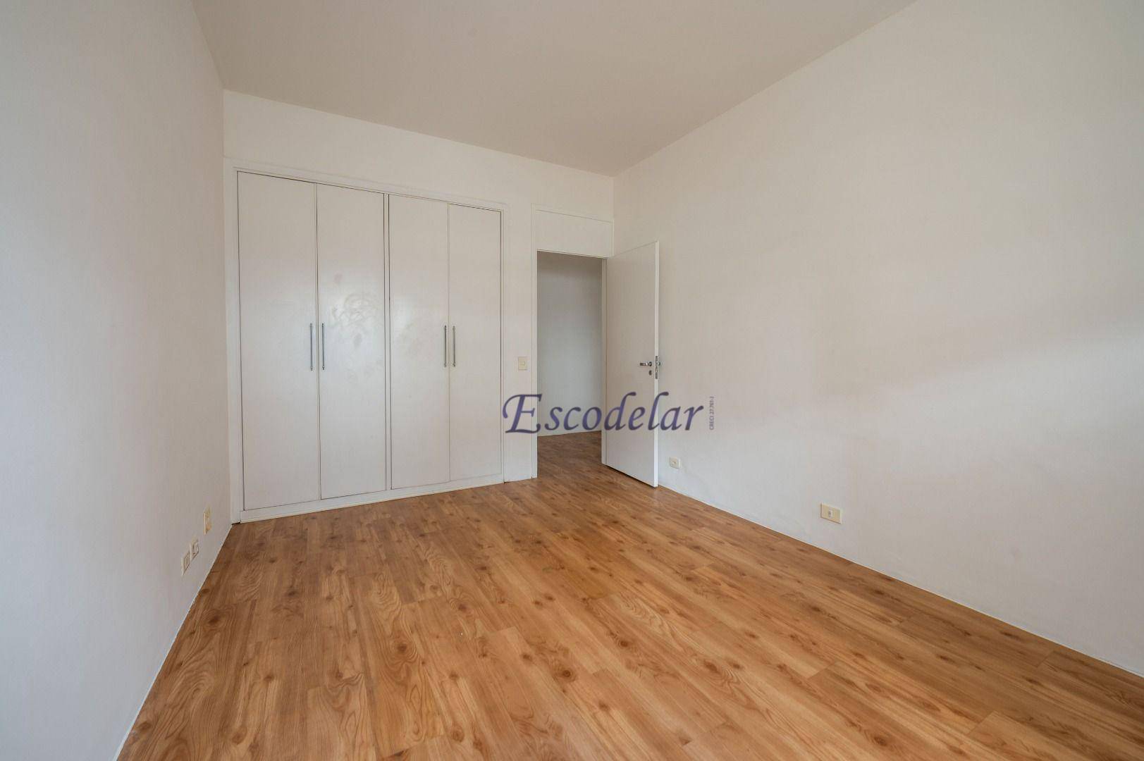 Apartamento à venda com 3 quartos, 240m² - Foto 12