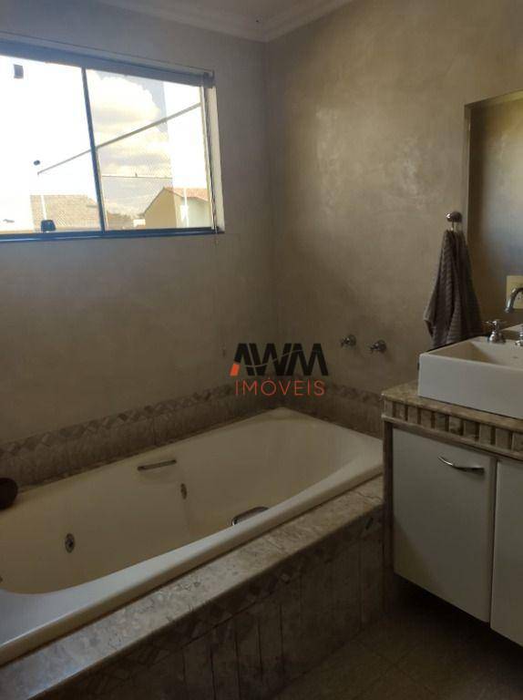 Sobrado à venda com 4 quartos, 309m² - Foto 23