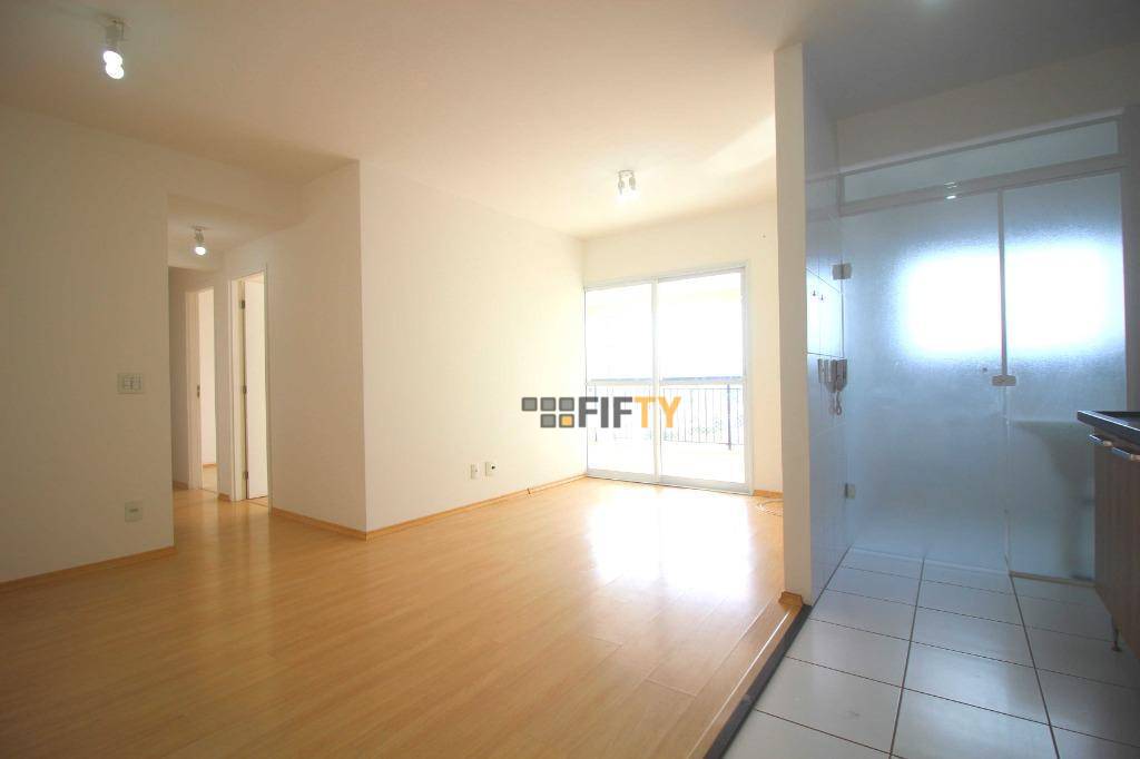 Apartamento à venda com 3 quartos, 87m² - Foto 2