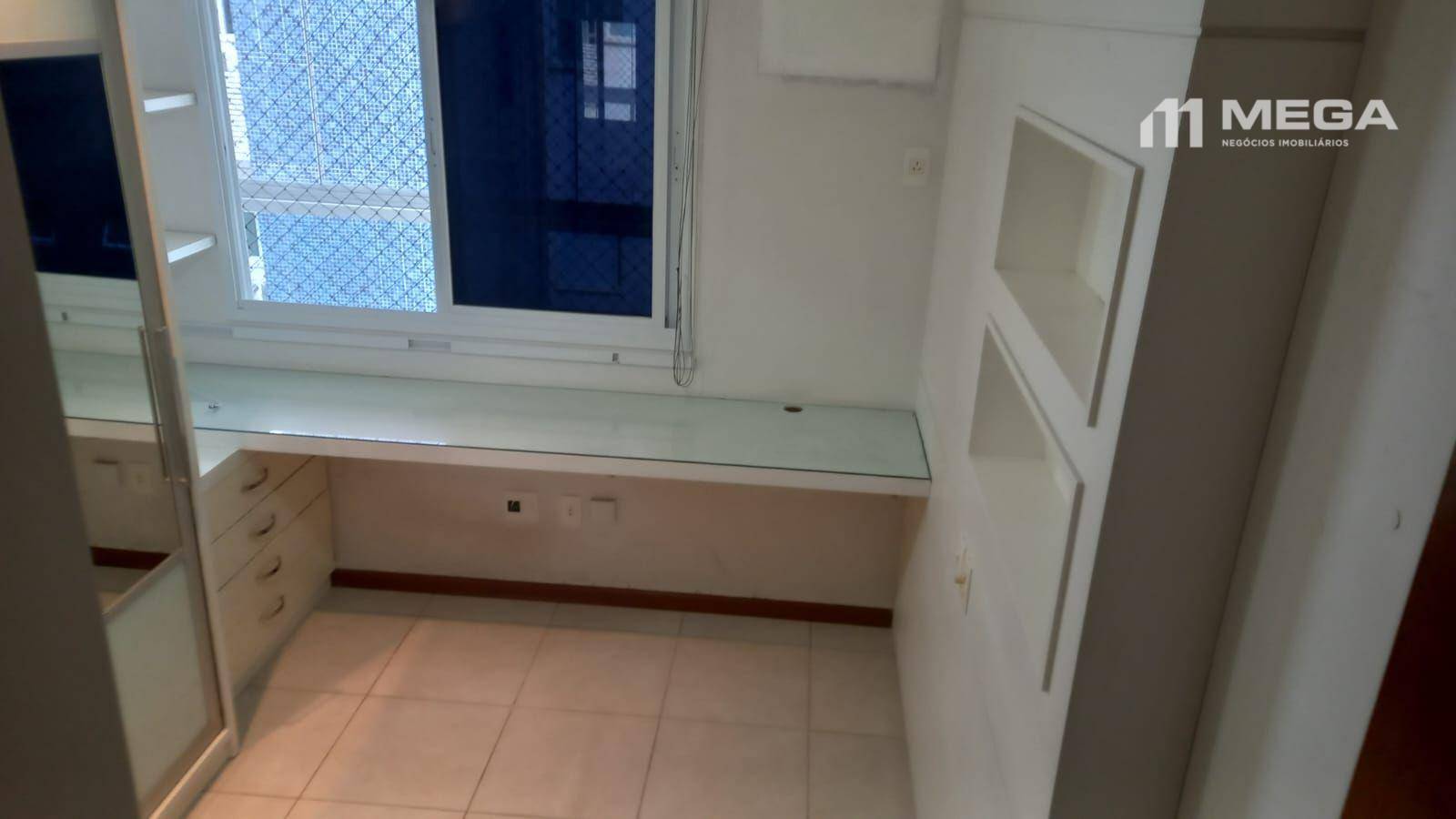 Apartamento à venda com 3 quartos, 130m² - Foto 13