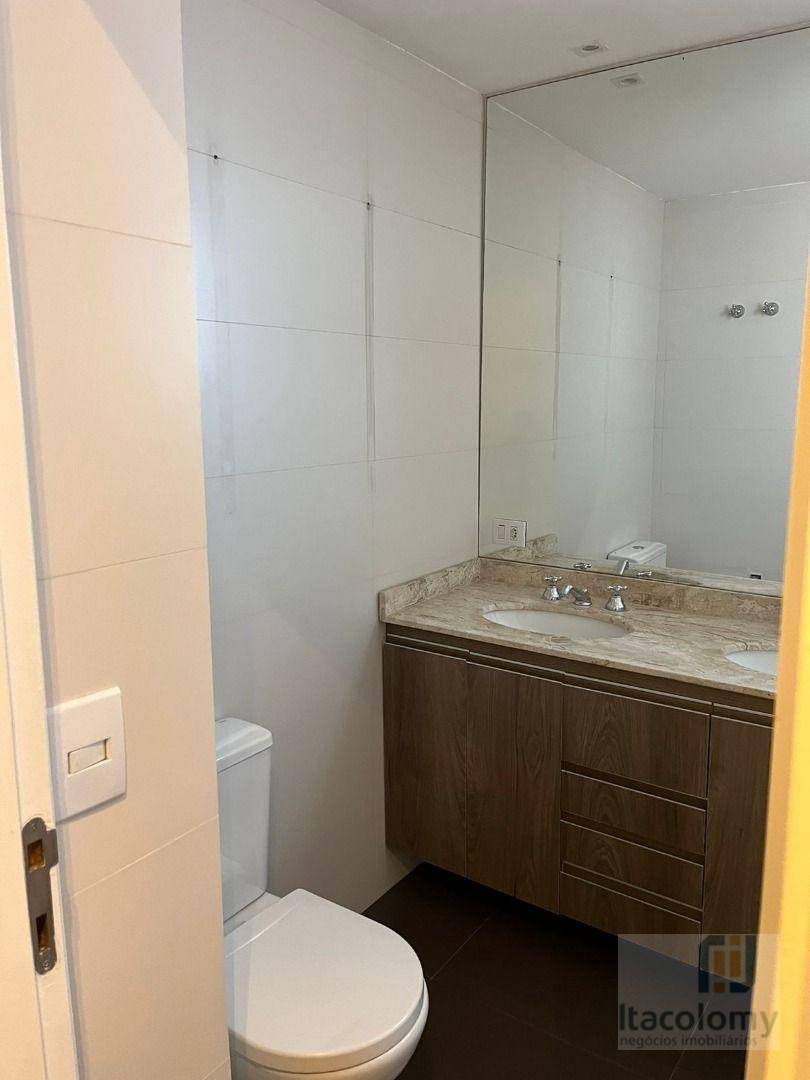 Apartamento para alugar com 3 quartos, 170m² - Foto 36