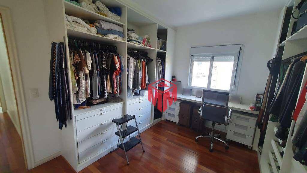 Apartamento à venda com 4 quartos, 203m² - Foto 18