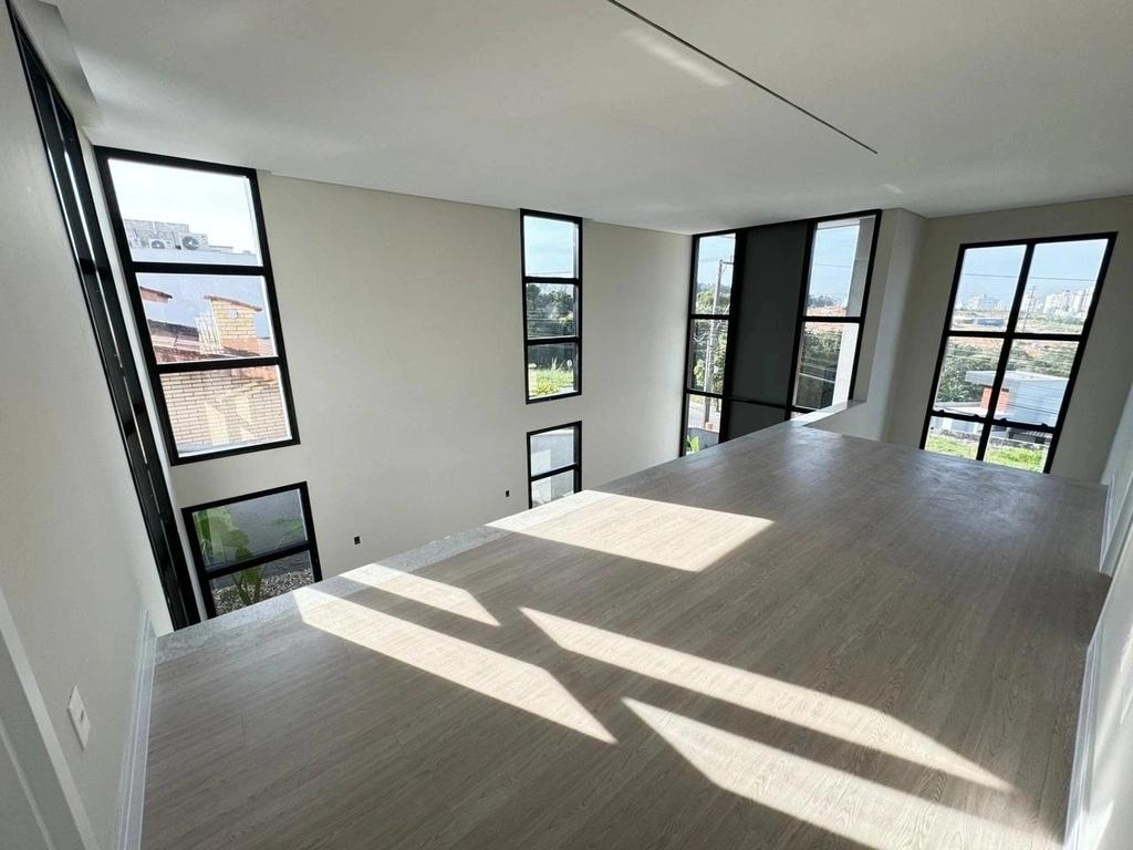 Casa à venda com 4 quartos, 339m² - Foto 16