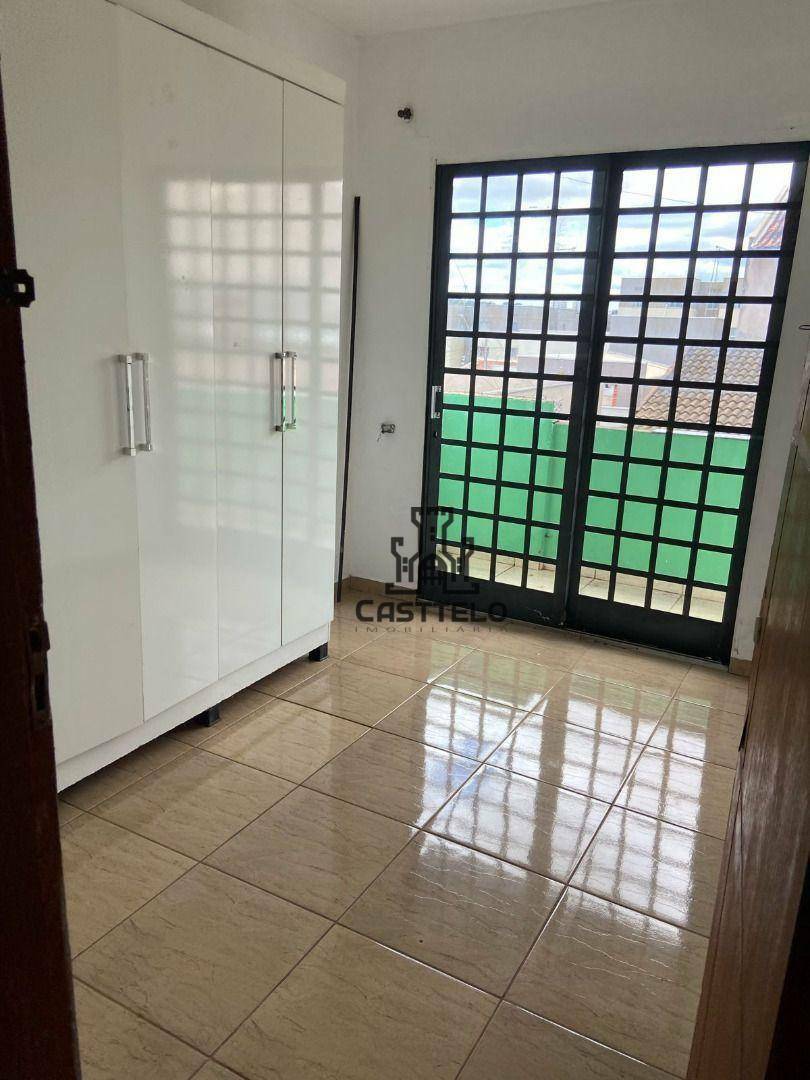 Casa à venda com 3 quartos, 100m² - Foto 22