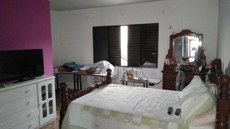 Casa à venda com 3 quartos, 200m² - Foto 7