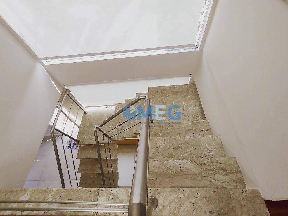 Sobrado à venda e aluguel com 3 quartos, 301m² - Foto 53