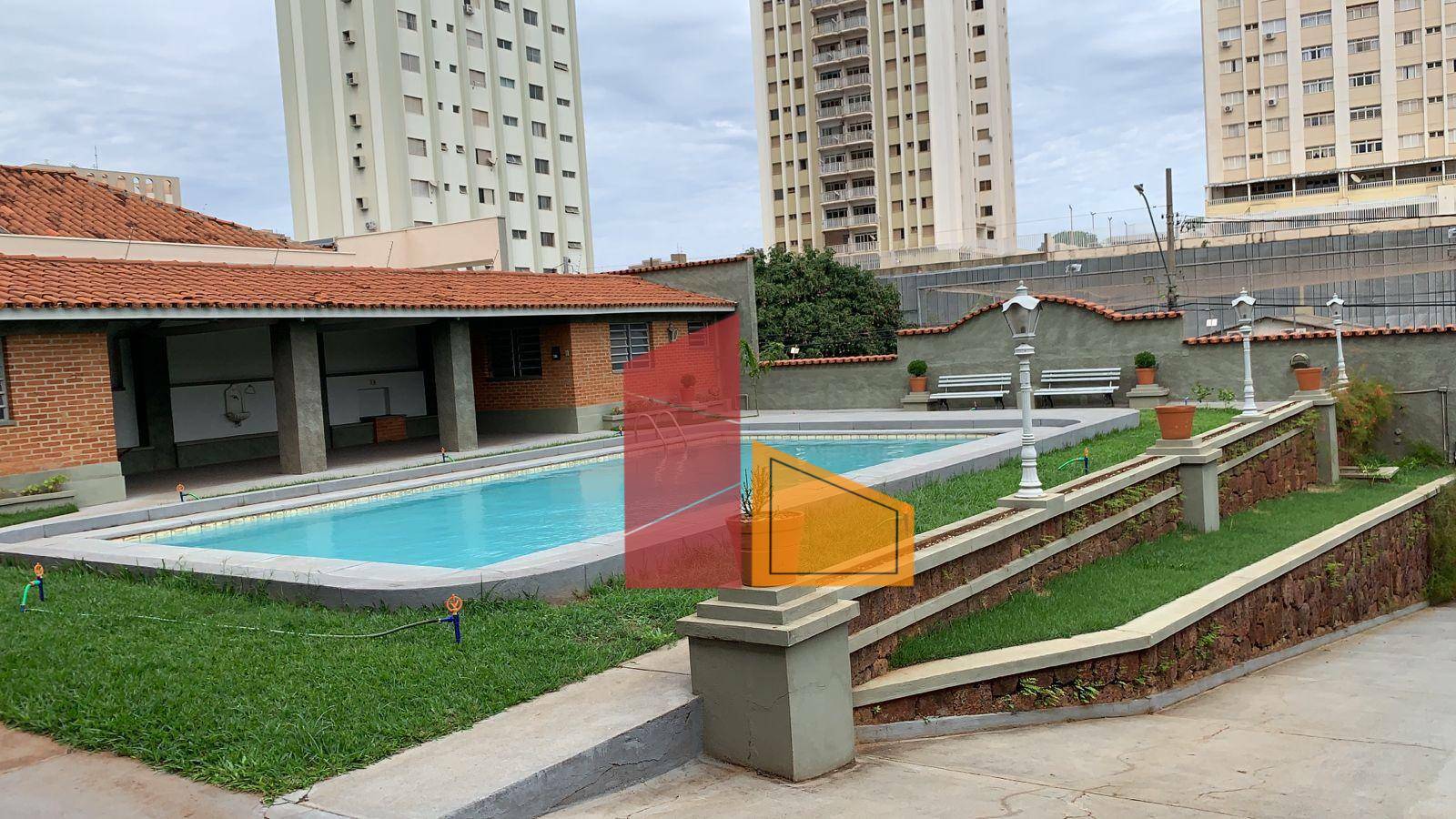 Casa para alugar com 8 quartos, 665m² - Foto 2