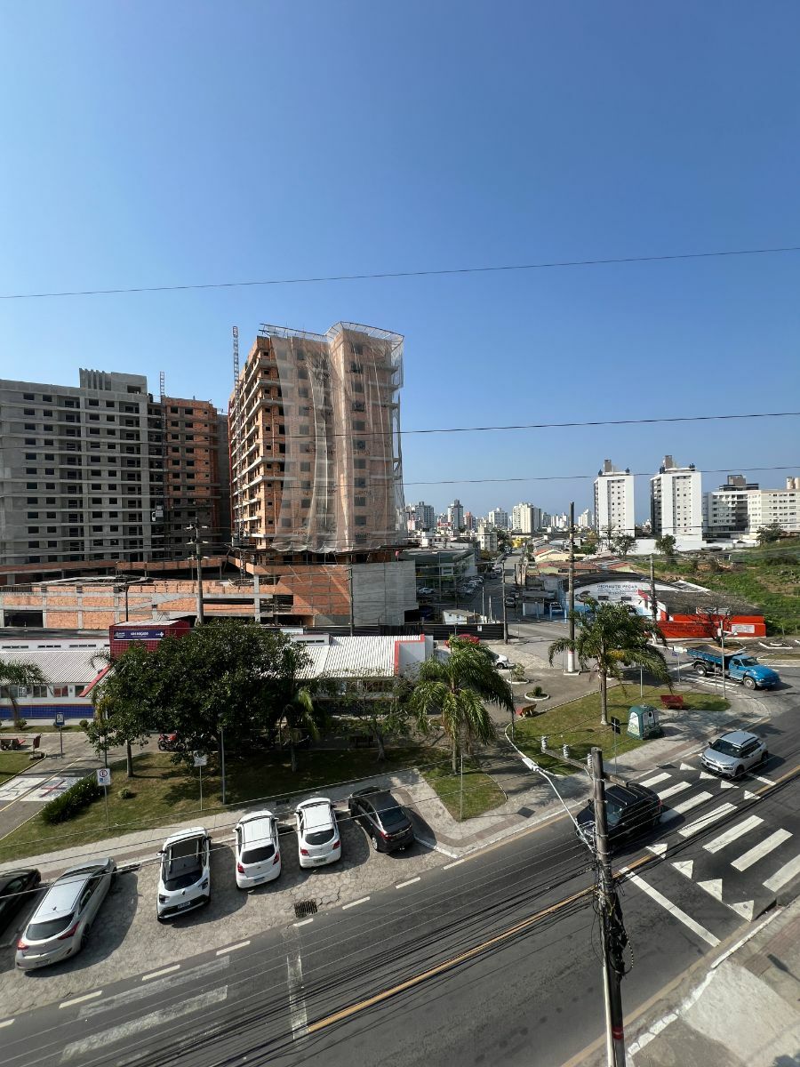 Apartamento à venda com 2 quartos, 60m² - Foto 19