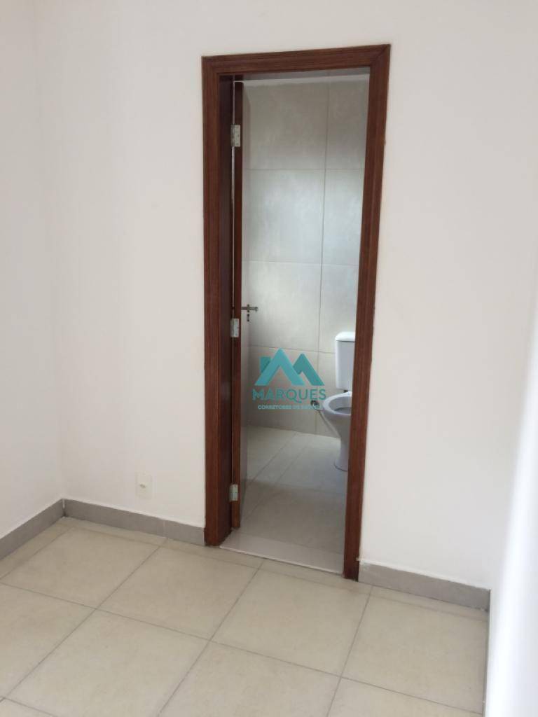 Casa para alugar com 2 quartos, 150m² - Foto 3