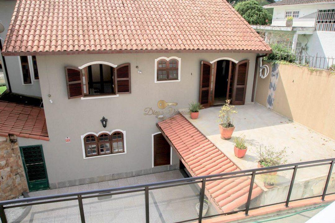 Casa à venda com 3 quartos, 300m² - Foto 27