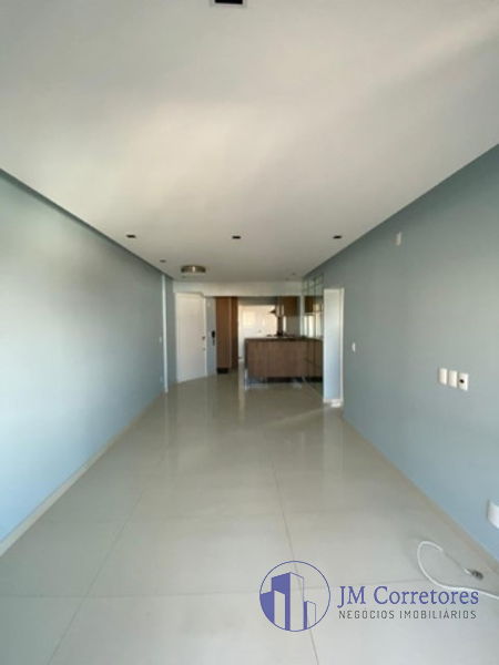 Apartamento à venda com 2 quartos, 70m² - Foto 6