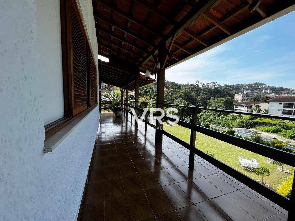 Casa à venda com 5 quartos, 380m² - Foto 38