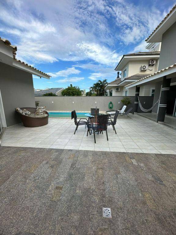 Casa à venda com 3 quartos, 240m² - Foto 20