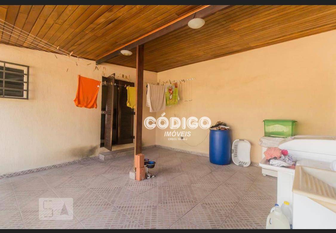 Sobrado à venda com 2 quartos, 218m² - Foto 16