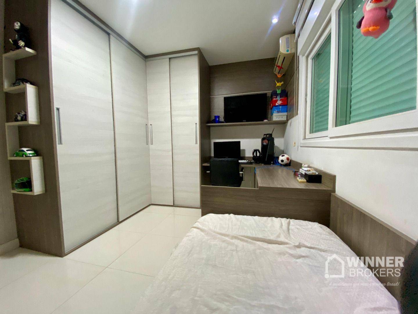 Casa à venda com 3 quartos, 241m² - Foto 30