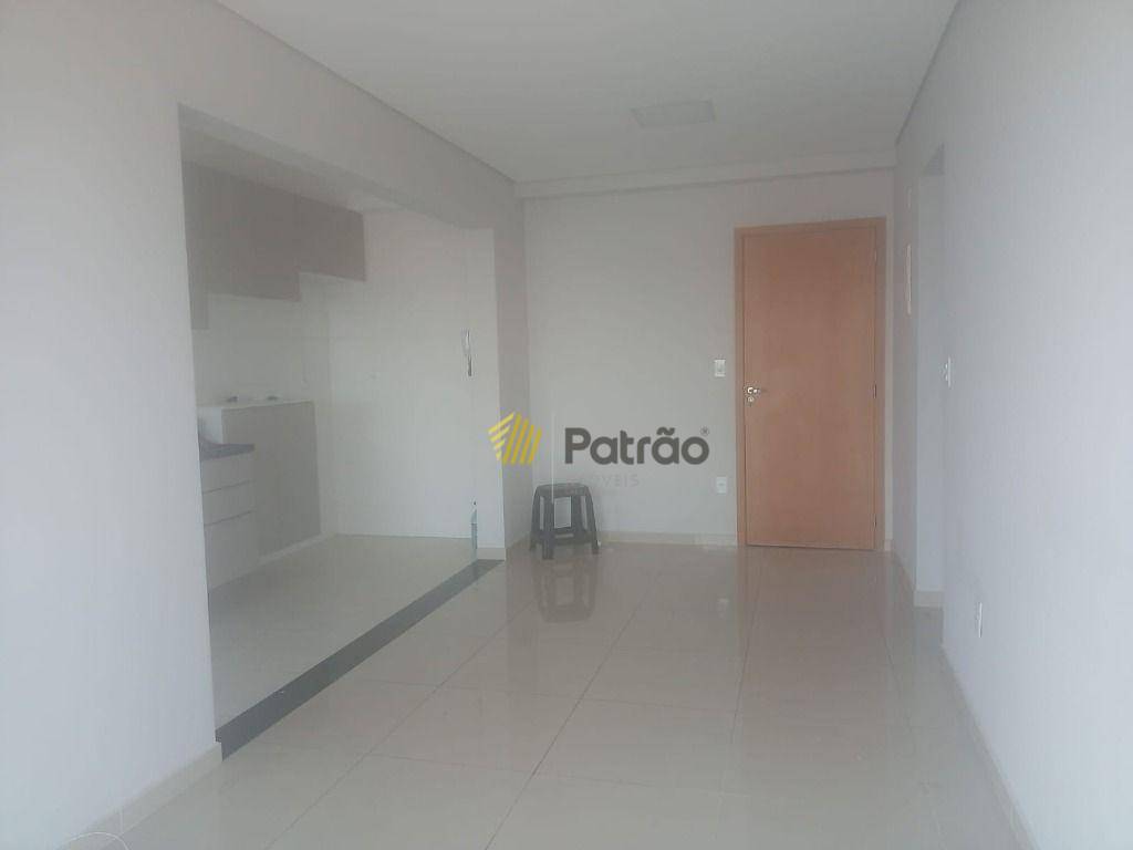 Apartamento à venda com 2 quartos, 63m² - Foto 19