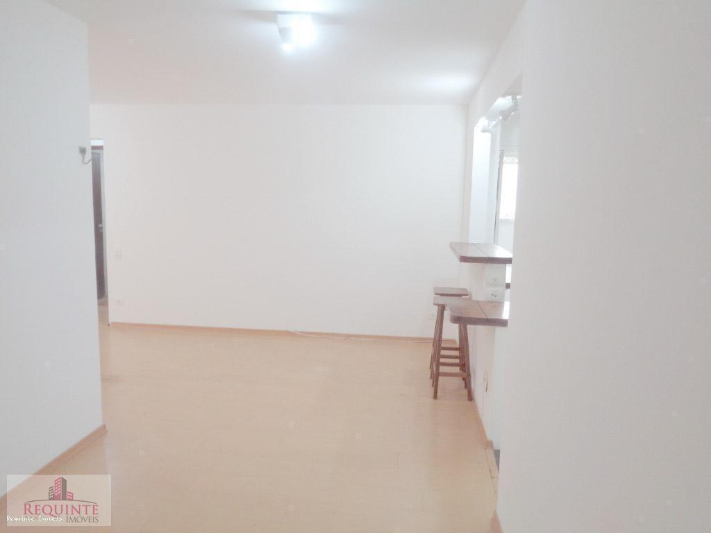 Apartamento à venda com 2 quartos, 65m² - Foto 11