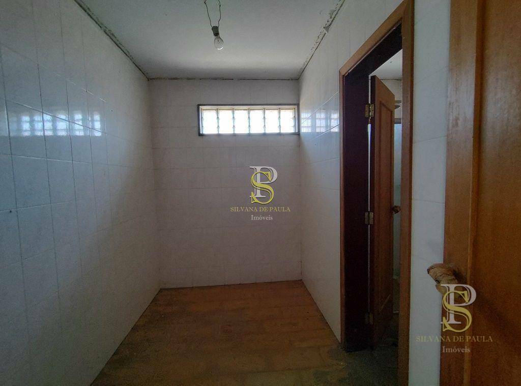 Chácara à venda com 6 quartos, 1600m² - Foto 23