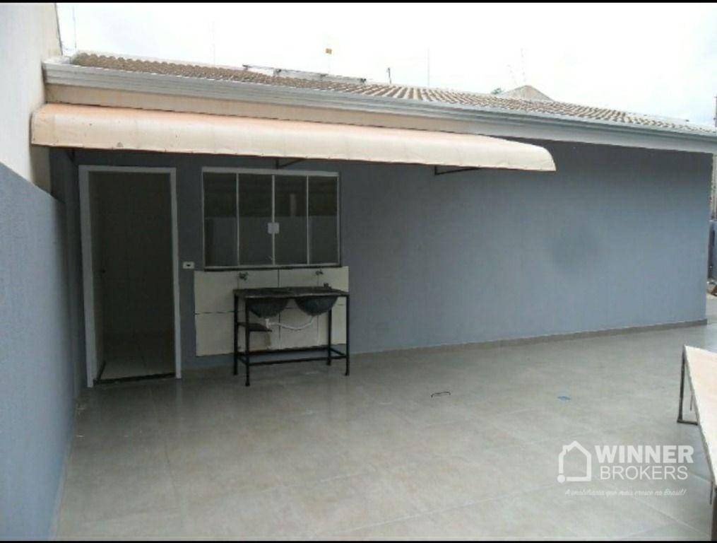 Casa à venda com 2 quartos, 56m² - Foto 4