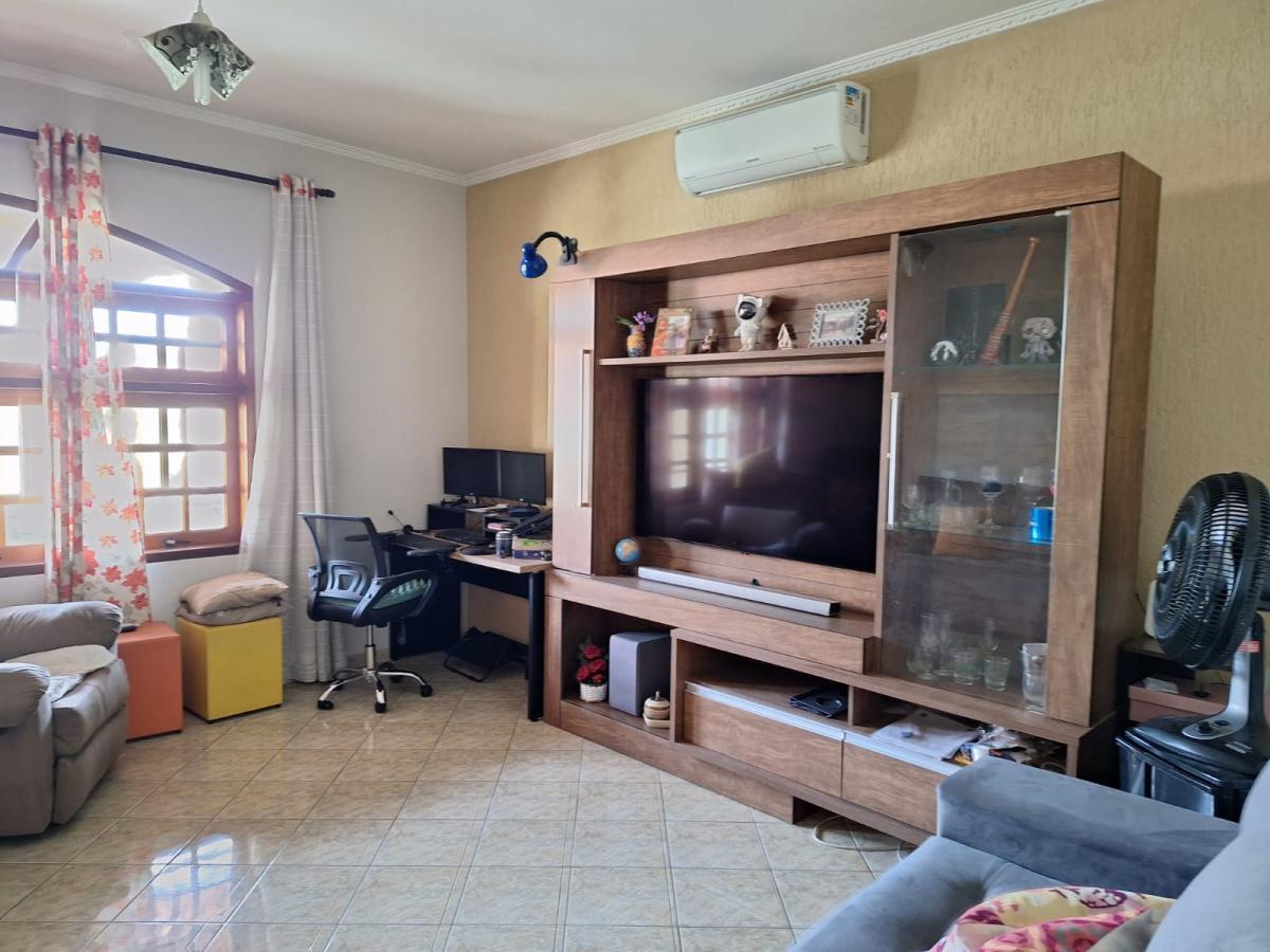 Casa à venda com 3 quartos, 360m² - Foto 10