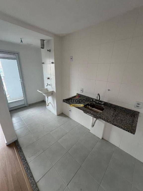 Apartamento à venda com 2 quartos, 58m² - Foto 7