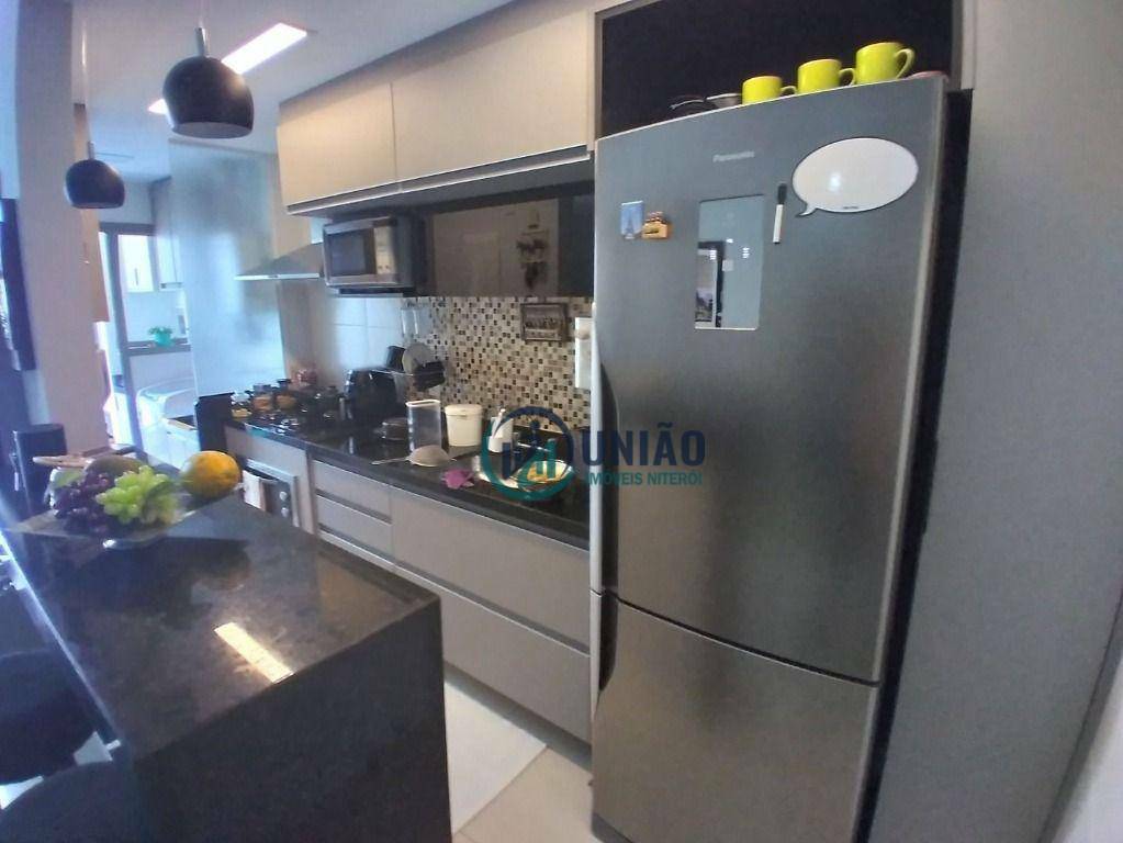 Apartamento à venda com 2 quartos, 80m² - Foto 13