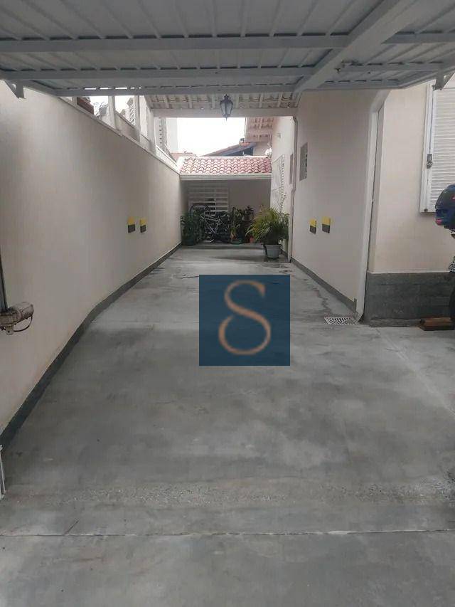 Casa à venda com 2 quartos, 80m² - Foto 2