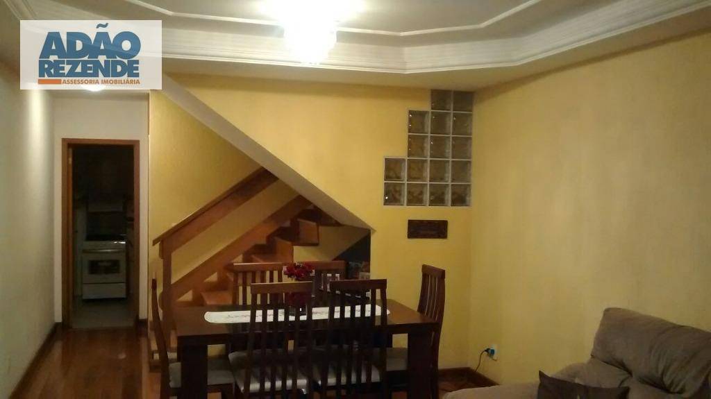 Casa de Condomínio à venda com 3 quartos, 124m² - Foto 2