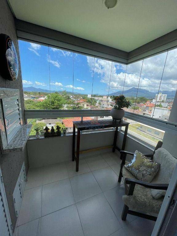 Apartamento à venda com 3 quartos, 100m² - Foto 5