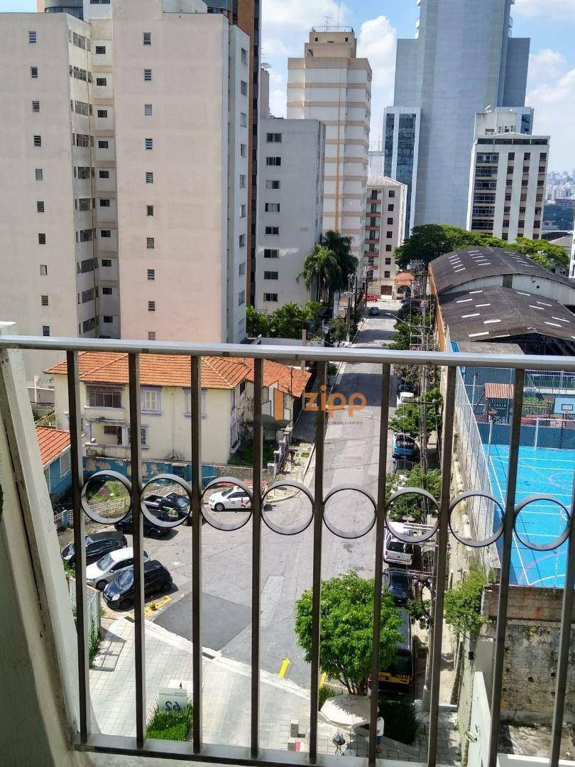 Apartamento à venda com 3 quartos, 91m² - Foto 2