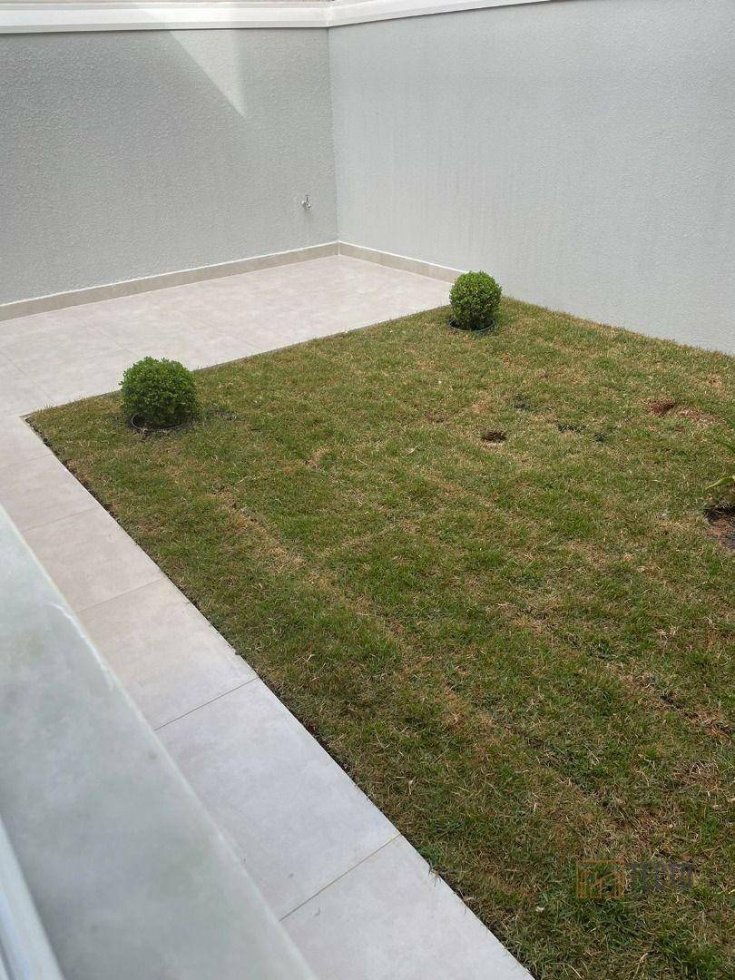 Casa à venda com 2 quartos, 63m² - Foto 5