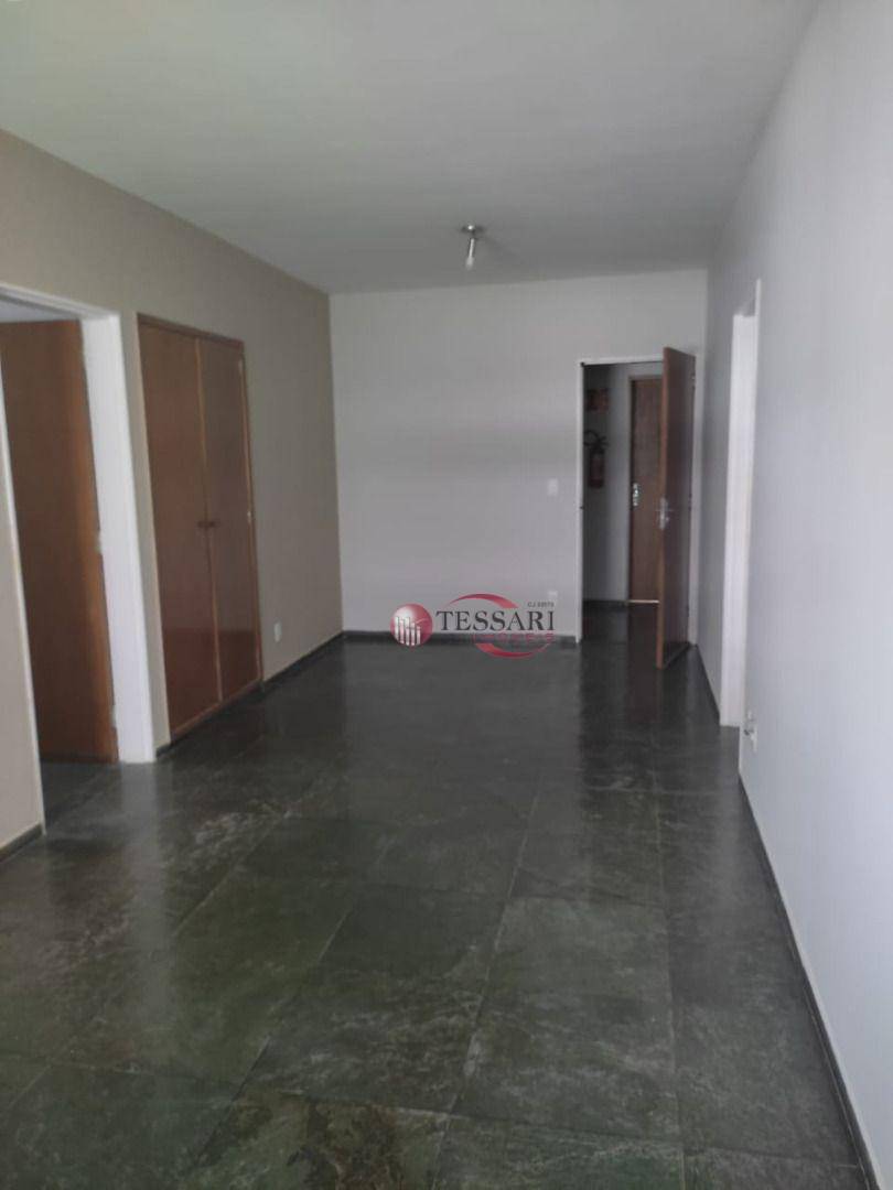 Apartamento para alugar com 2 quartos, 100m² - Foto 2