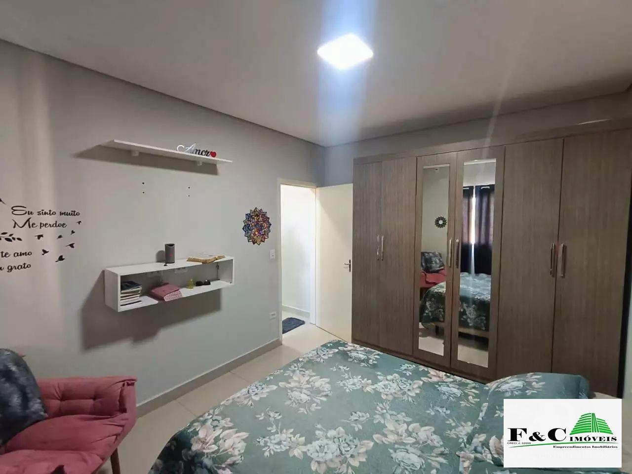 Apartamento à venda com 2 quartos, 2000m² - Foto 4