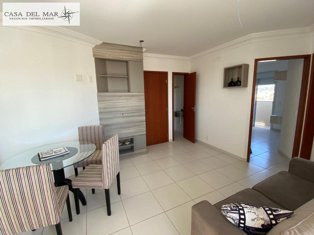 Apartamento à venda com 2 quartos, 63m² - Foto 1