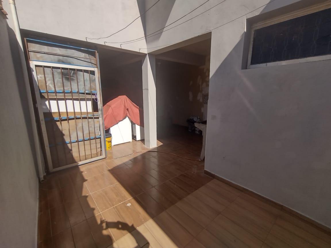 Casa à venda com 2 quartos, 125m² - Foto 12