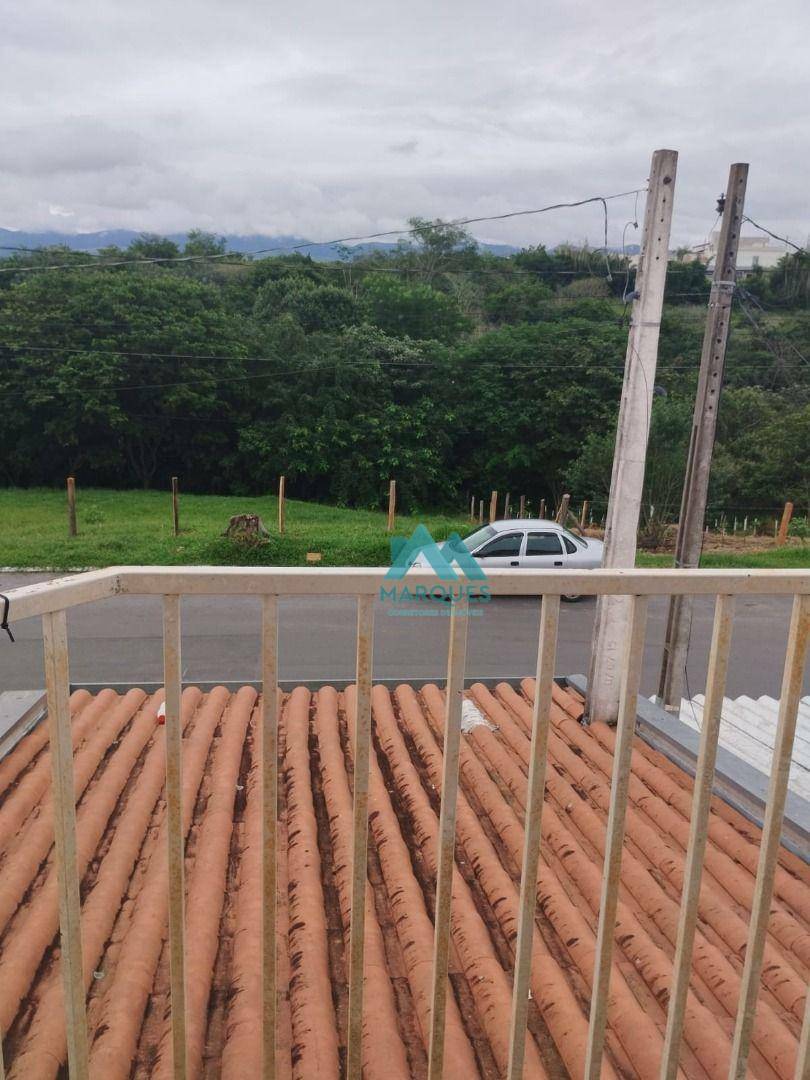 Sobrado à venda com 2 quartos, 64m² - Foto 2