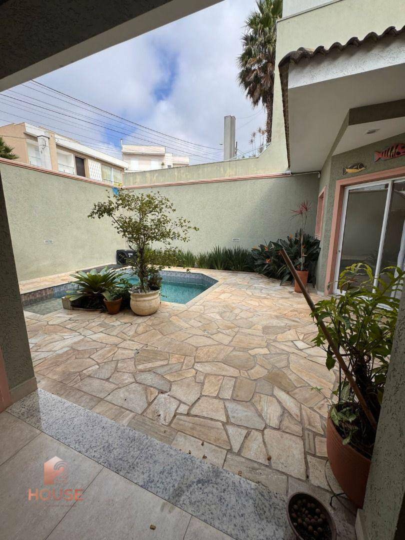Casa de Condomínio para alugar com 2 quartos, 300m² - Foto 15