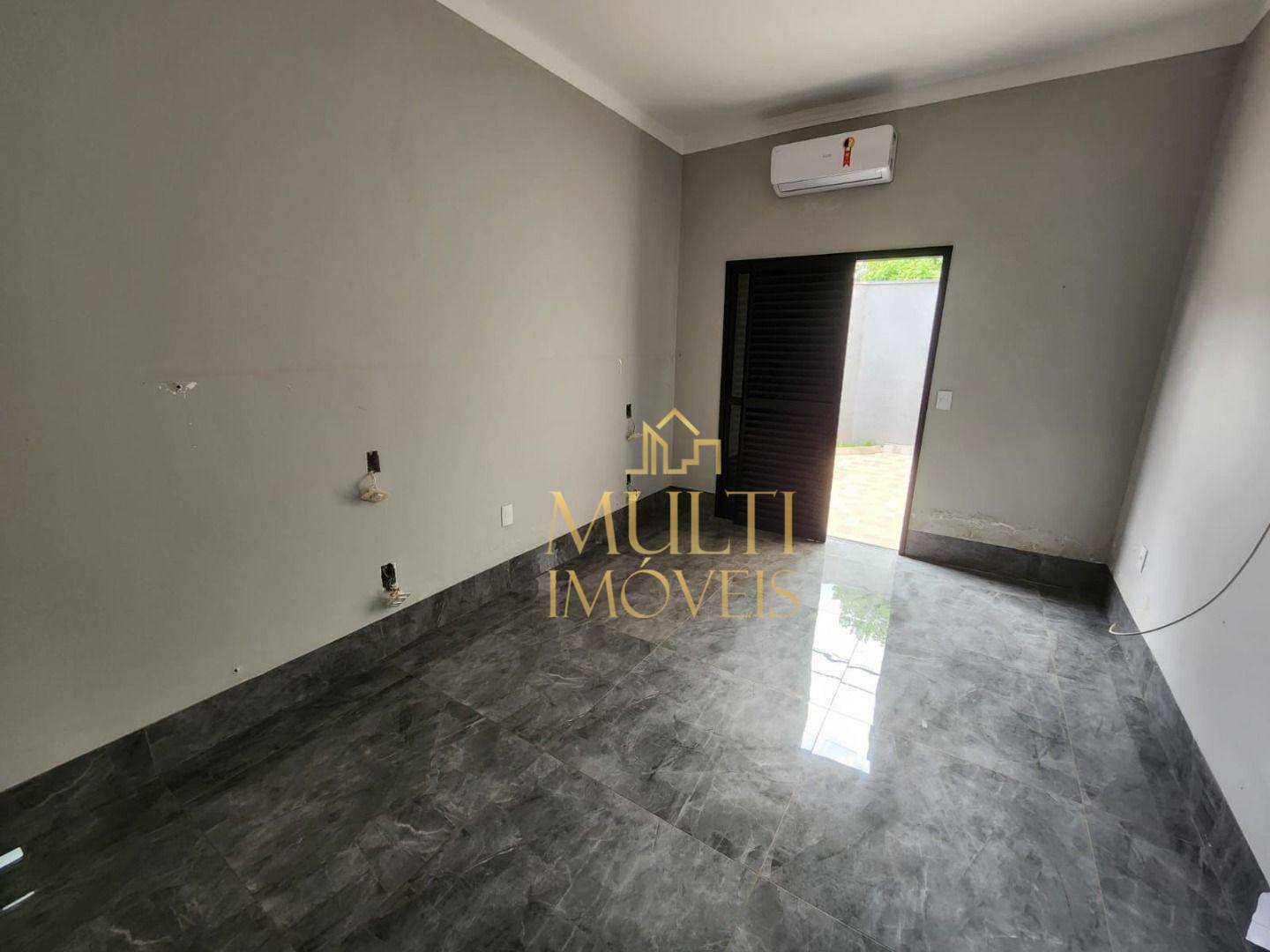 Casa à venda com 4 quartos, 264m² - Foto 18