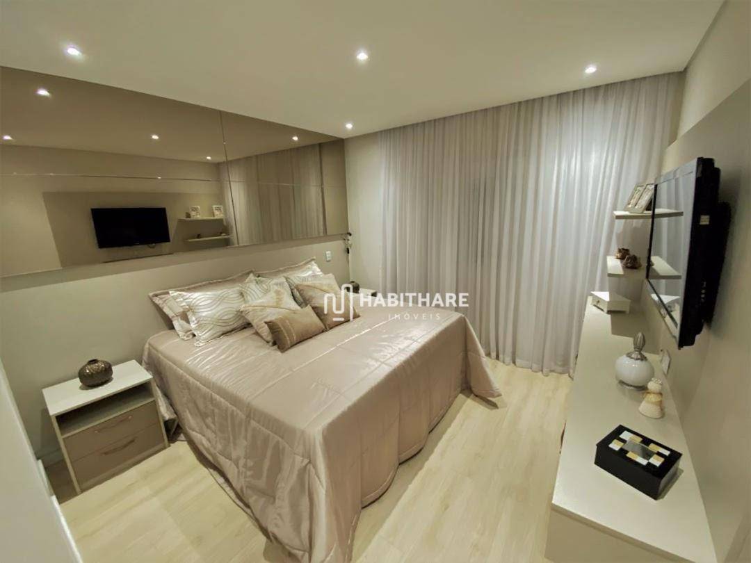 Apartamento à venda com 4 quartos, 202m² - Foto 25