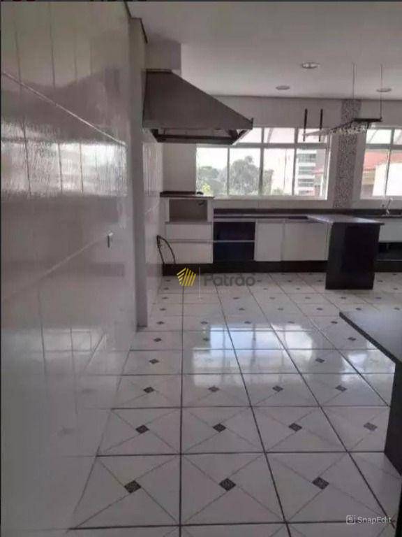 Sobrado à venda com 3 quartos, 231m² - Foto 3