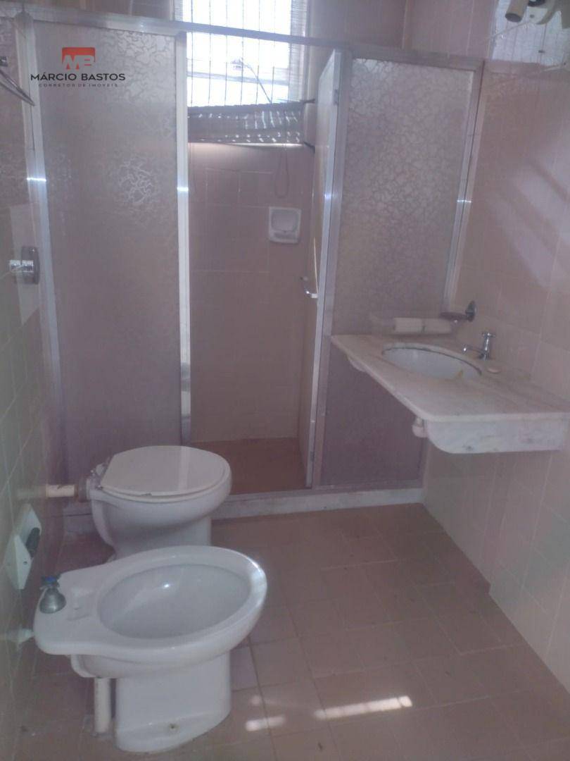 Apartamento à venda com 1 quarto, 40m² - Foto 2